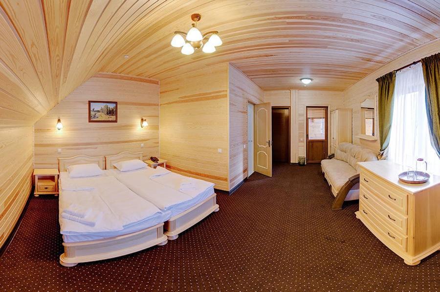 Forest House Tatariv Bilik gambar